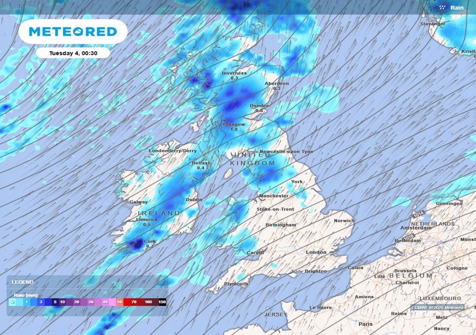Met Office issues Yellow Rain Warnings for Tuesday and Wednesday Wet And Unsettled Week Ahead Met Office Issues Yellow Rain Warnings For Tuesday And Wednesday 1762191513573