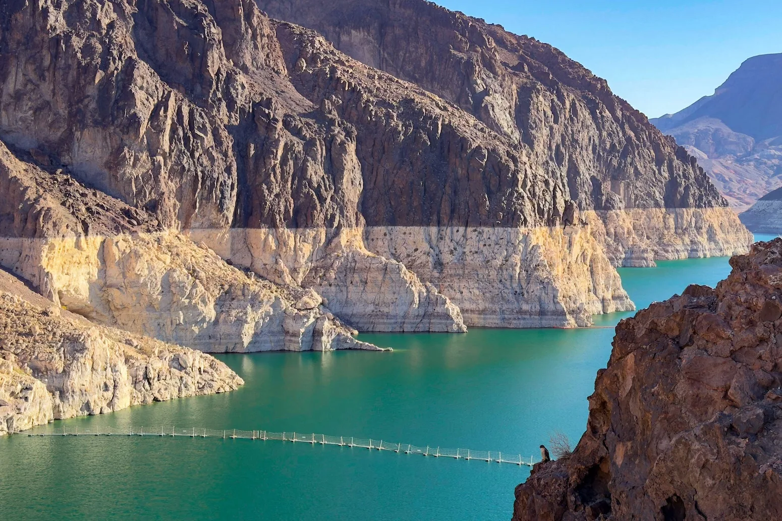 Image accompanying: Analysis: The two largest reservoirs in the US have hit record-low levels