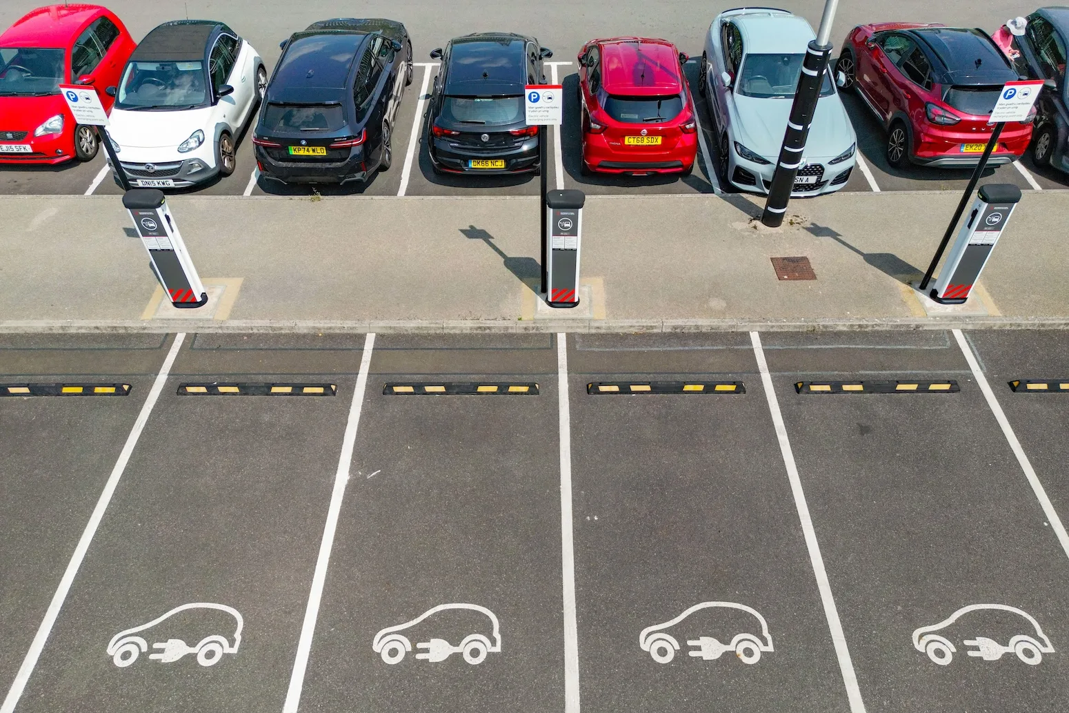 Analysis: Weaker EV targets could cost UK consumers £3bn a year by 2030