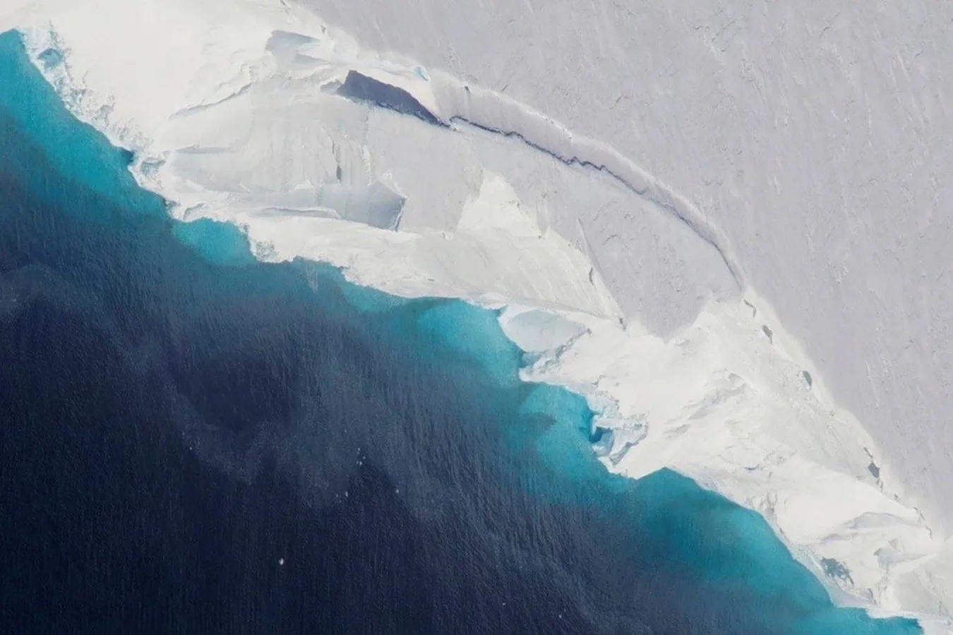 Image accompanying: Antarctica’s ‘doomsday’ glacier will keep melting even if oceans cool