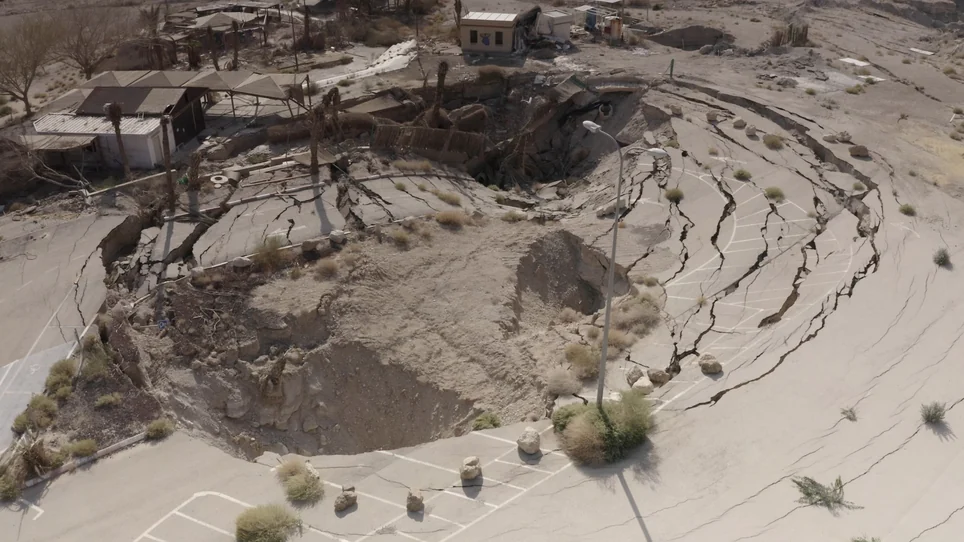 Image accompanying: Hurricane rains can open sinkholes: what happens underground before a collapse